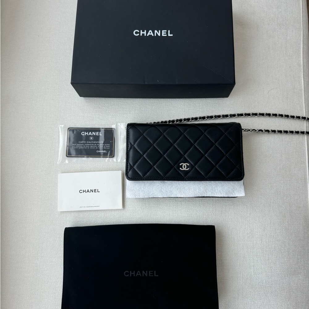 Chanel Wallet on Chain